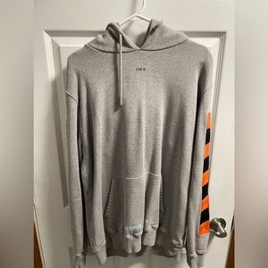 Buy from HR,because size is small for me so i sell it